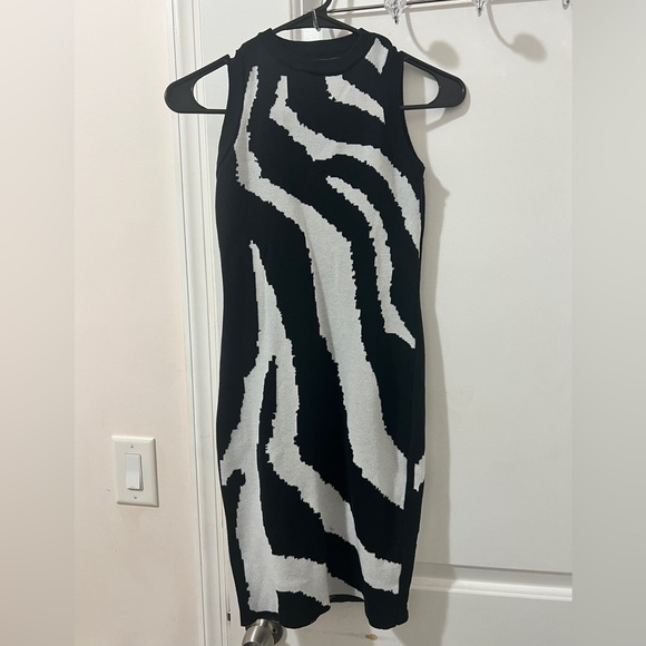 Cute Black and white zebra print tank pencil dress - Picture 1 of 2